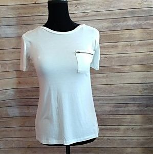 Zippered pocket tee